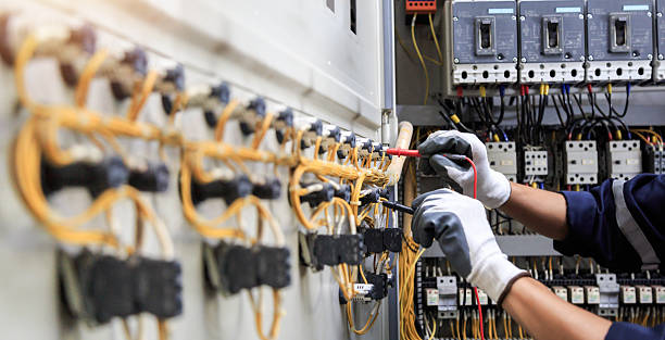 Professional Electrician technician working in Elmore, OH
